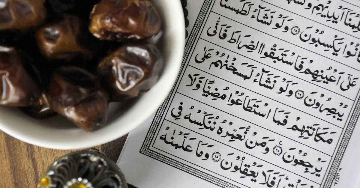 découvrez les règles et exemples pour former le pluriel en arabe, comprenant les différents types de pluriels et leur utilisation correcte.