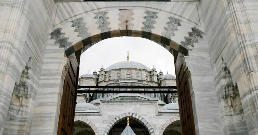 découvrez les prépositions arabes essentielles pour améliorer votre maîtrise de la langue arabe. apprenez leur usage et exemples pratiques pour enrichir votre vocabulaire.